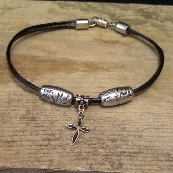 Leather anklet - Picture 2 of 2